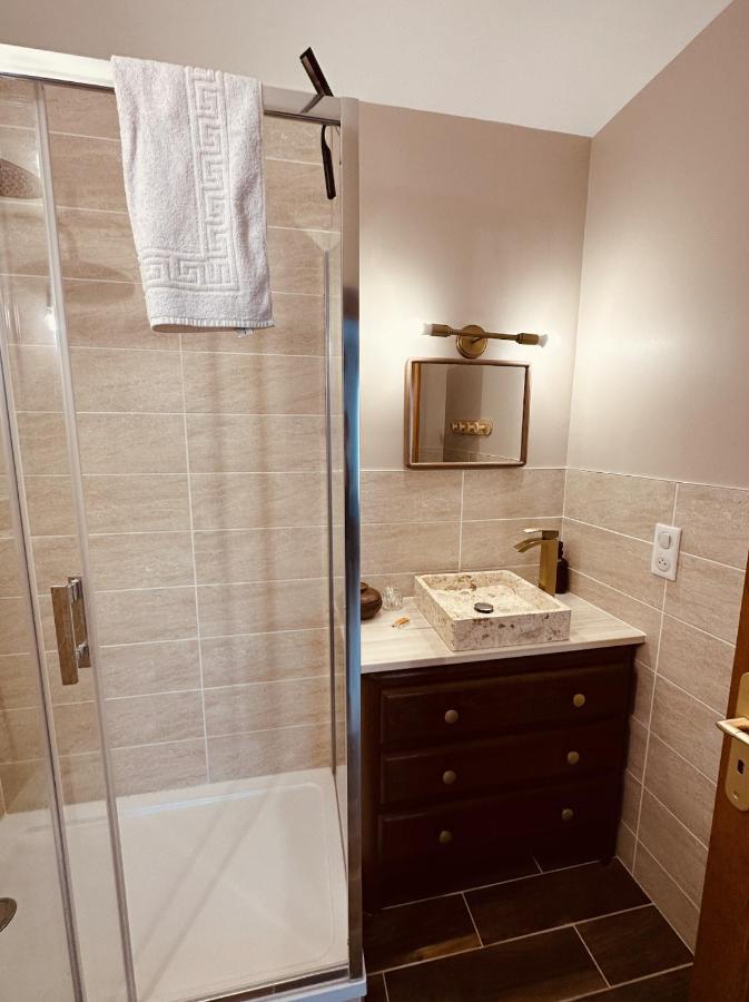 Studio 2 Du Spa Celinie Warcq Ngoại thất bức ảnh